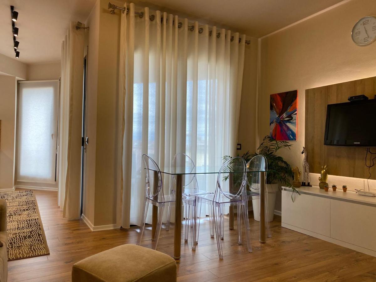 Nemis Apartments In The Centre Of Tirana Four Free Parking Exterior photo
