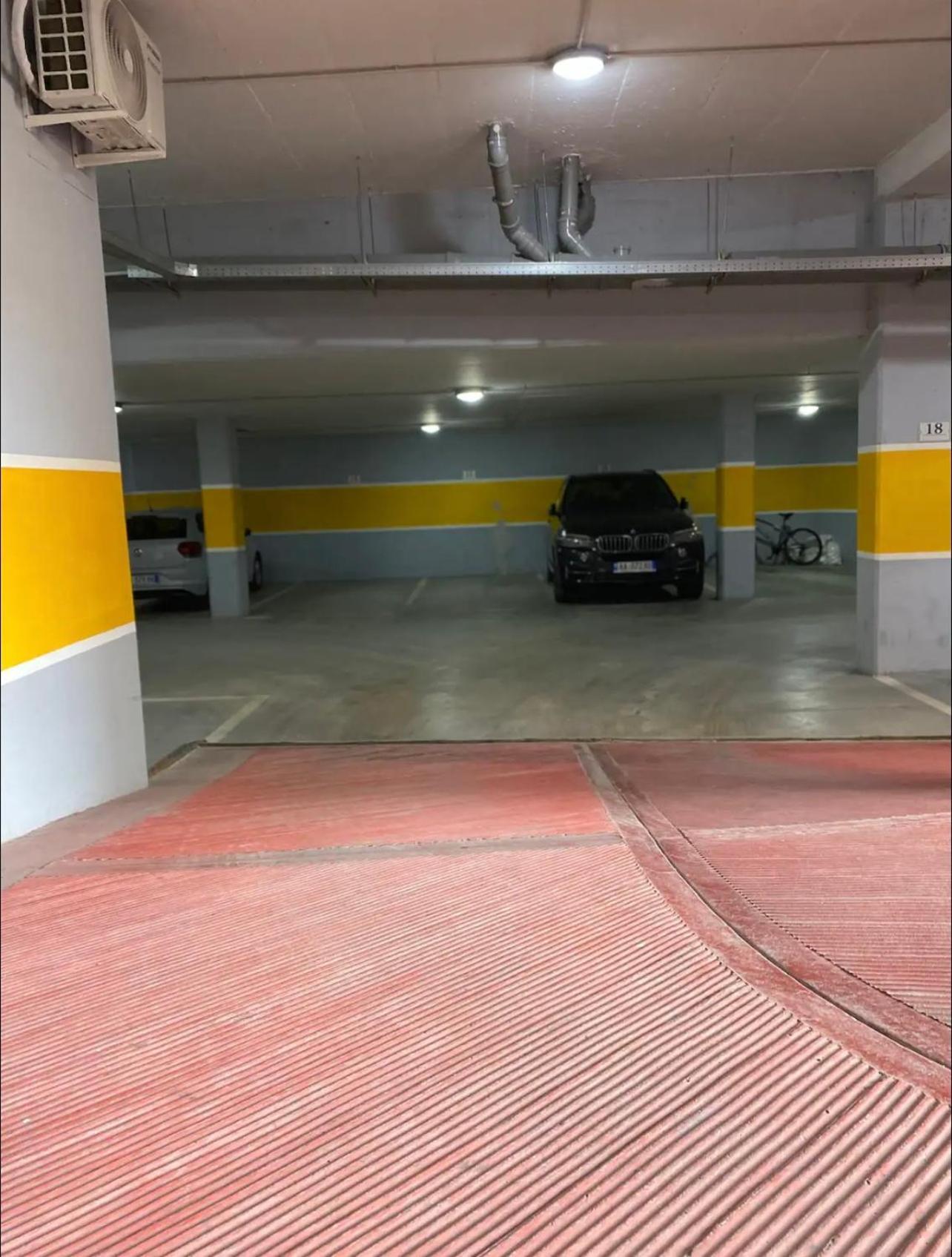 Nemis Apartments In The Centre Of Tirana Four Free Parking Exterior photo