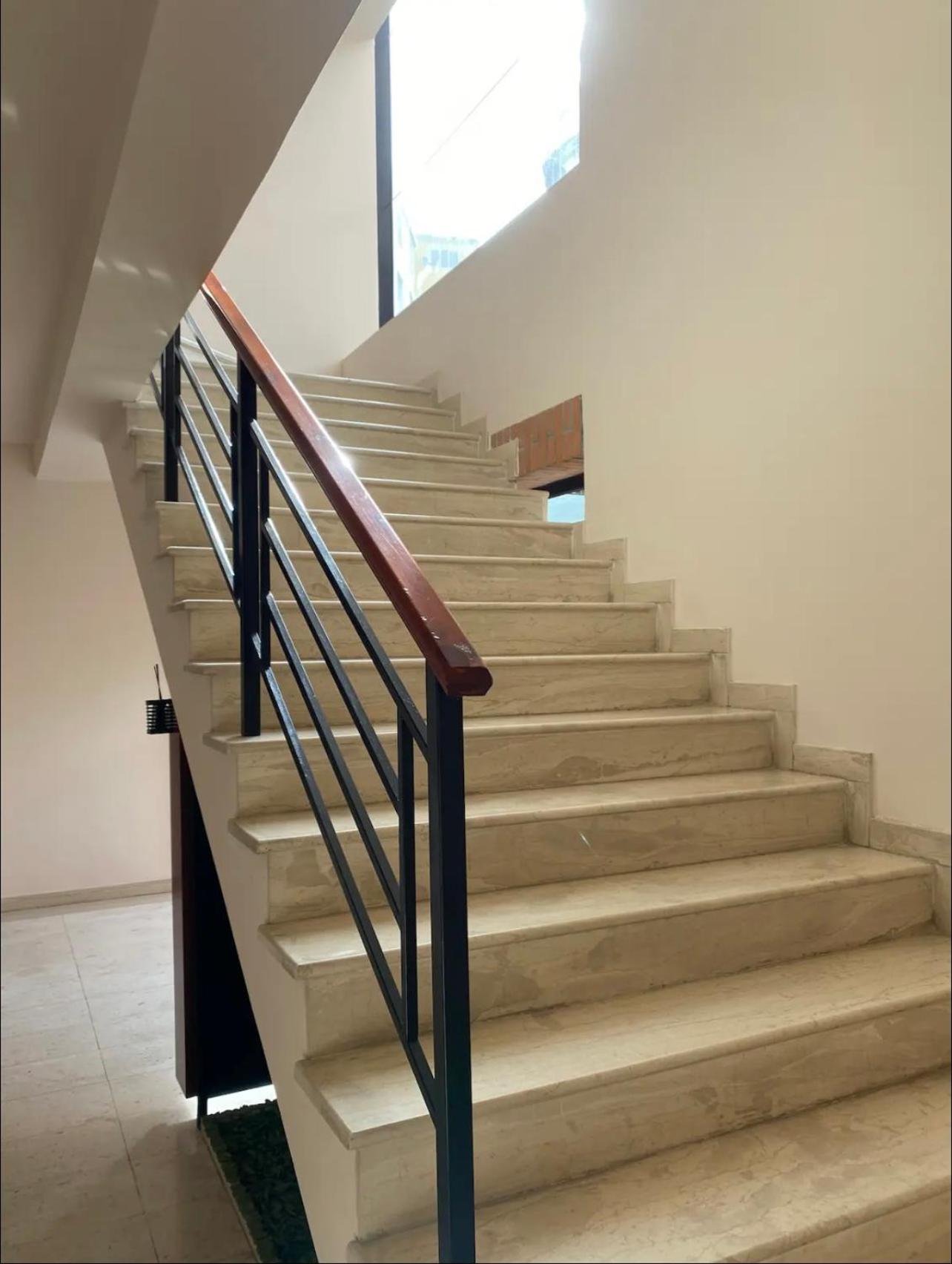 Nemis Apartments In The Centre Of Tirana Four Free Parking Exterior photo