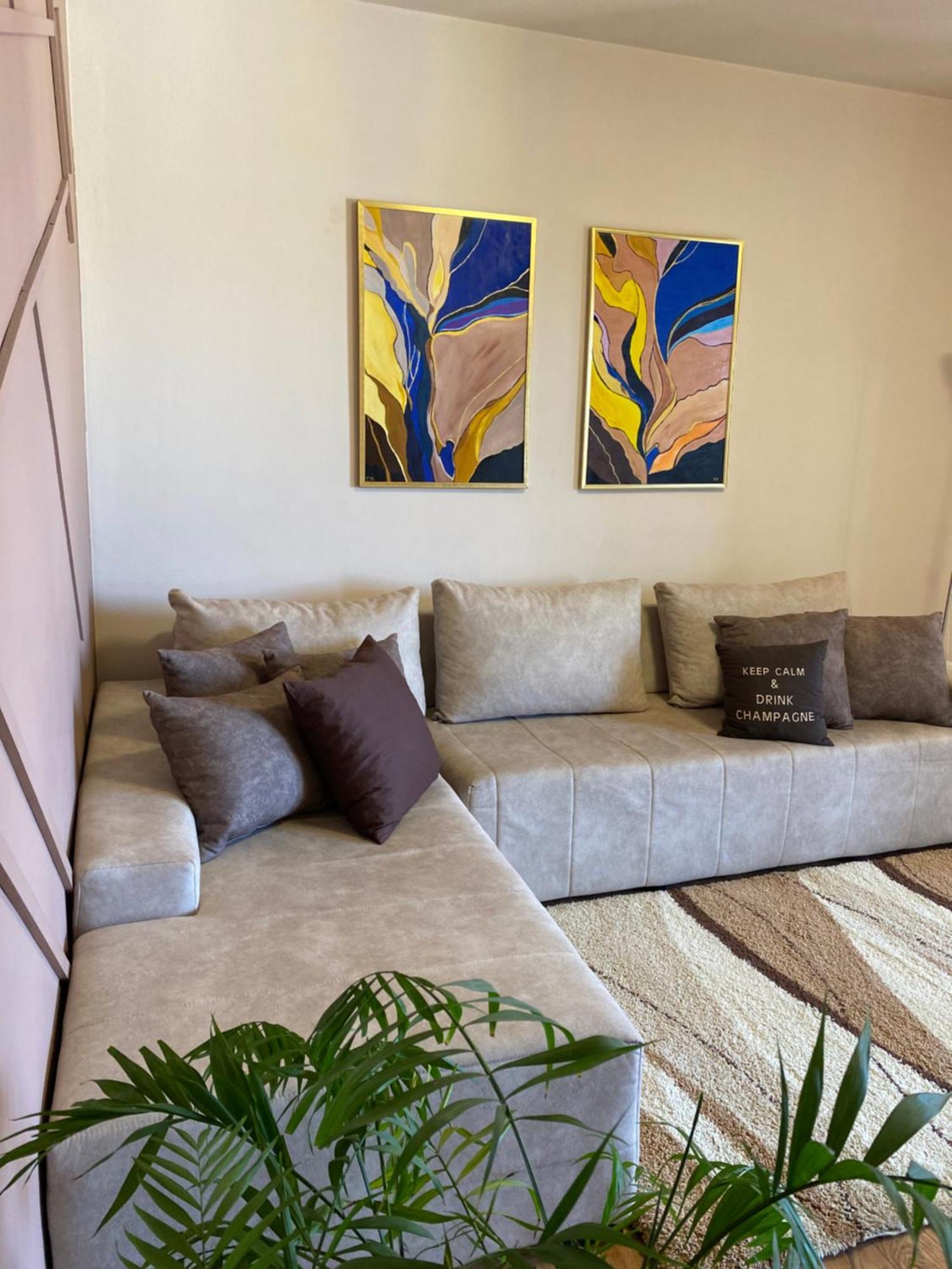 Nemis Apartments In The Centre Of Tirana Four Free Parking Exterior photo